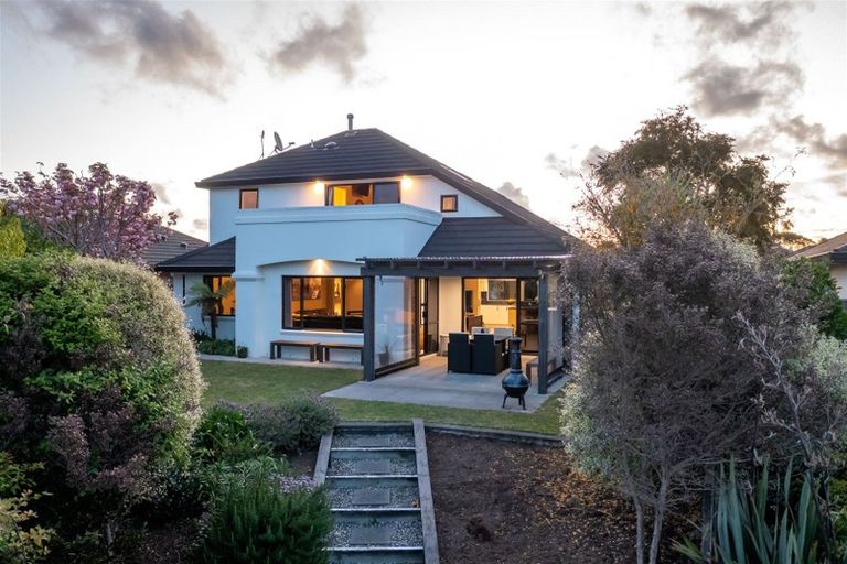 Photo of property in 4 Consort Close, Paraparaumu Beach, Paraparaumu, 5032