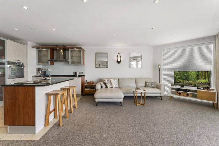 Photo of property in 210/136 Marine Parade, Mount Maunganui, 3116