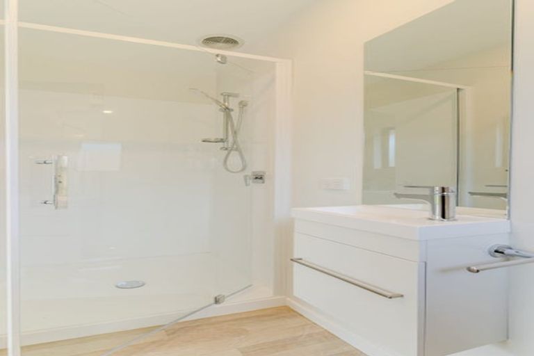 Photo of property in 100 Hagart-alexander Drive, Mosgiel, 9024