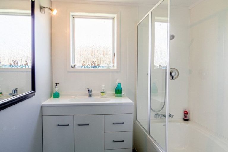 Photo of property in 5 Wikepa Place, Whakatane, 3120