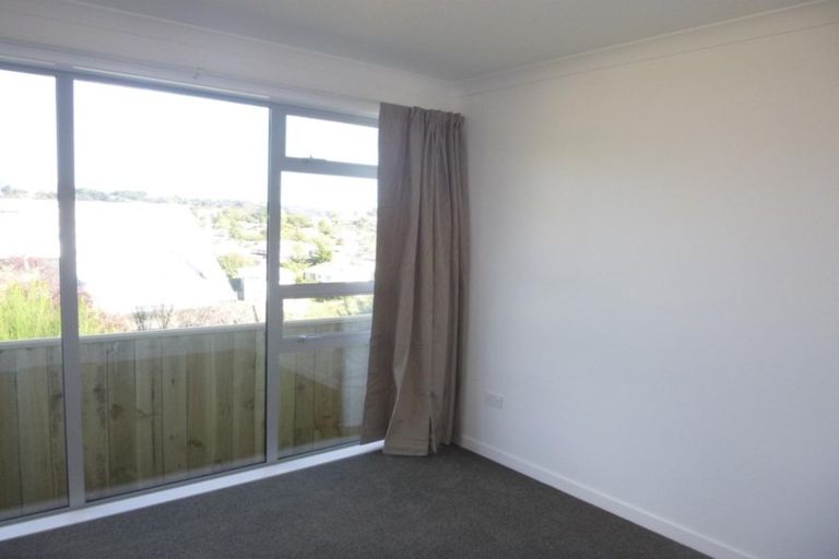 Photo of property in 90 Sunstone Crescent, Timberlea, Upper Hutt, 5018