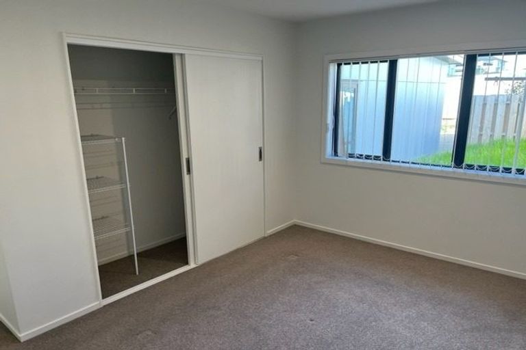 Photo of property in 9 Kapuarangi Lane, Papakura, 2110