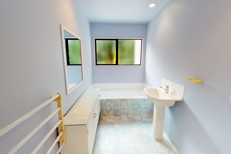 Photo of property in 65 Nevay Road, Miramar, Wellington, 6022