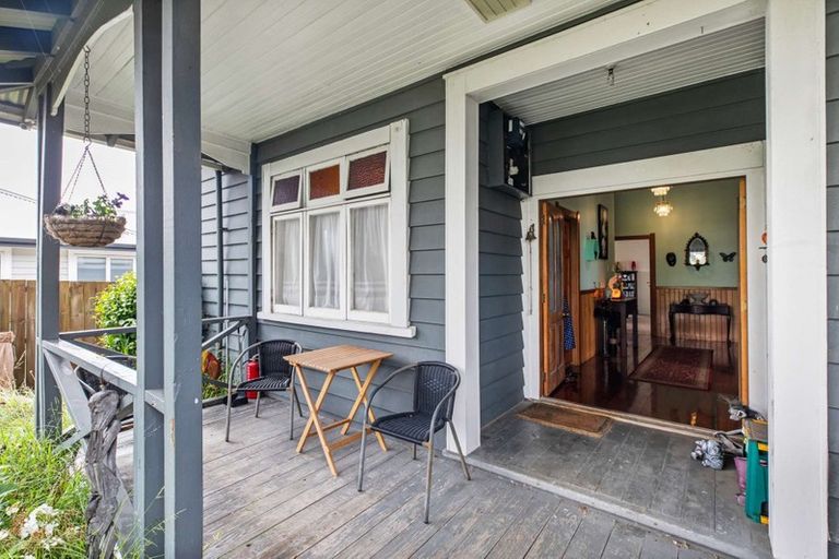 Photo of property in 5 Collingwood Road, Waiuku, 2123