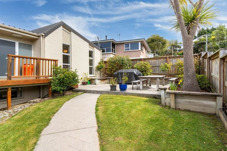 Photo of property in 5 Larkins Street, Helensburgh, Dunedin, 9010