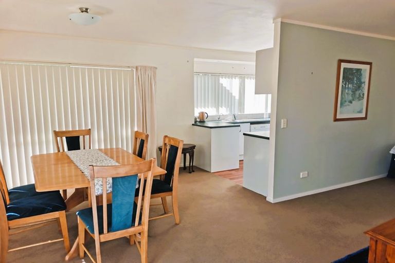 Photo of property in 11 Bermuda Place, One Tree Point, 0118