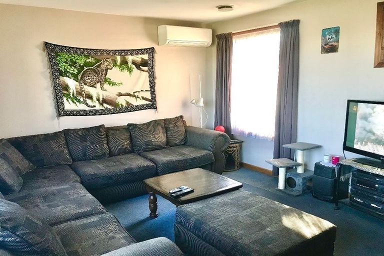 Photo of property in 223 Mairehau Road, Burwood, Christchurch, 8083