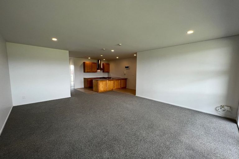 Photo of property in 1/63 Kestev Drive, Flat Bush, Auckland, 2016