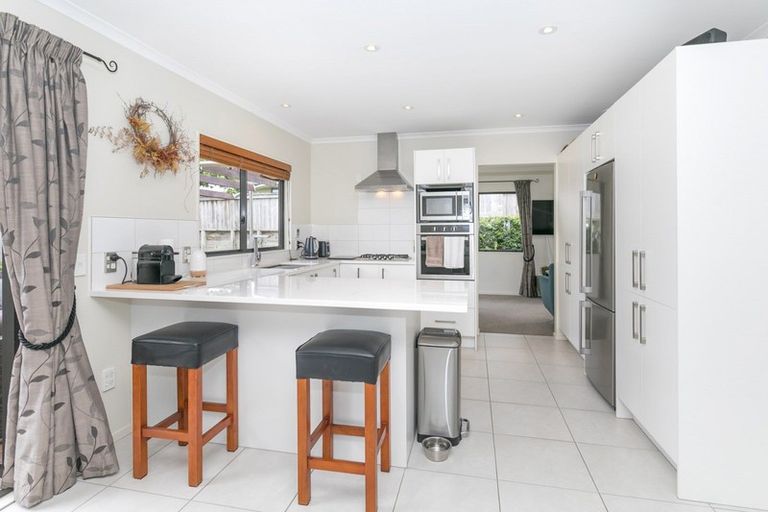 Photo of property in 71 Ayrshire Drive, Grandview Heights, Hamilton, 3200