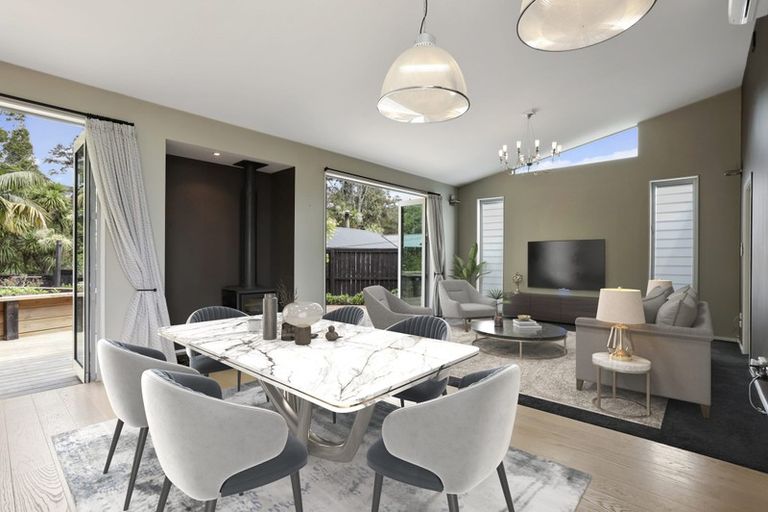 Photo of property in 5 Jays Road, Titirangi, Auckland, 0604