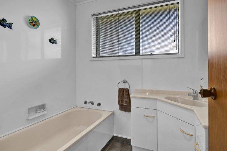 Photo of property in 36 Fantham Street, Hawera, 4610