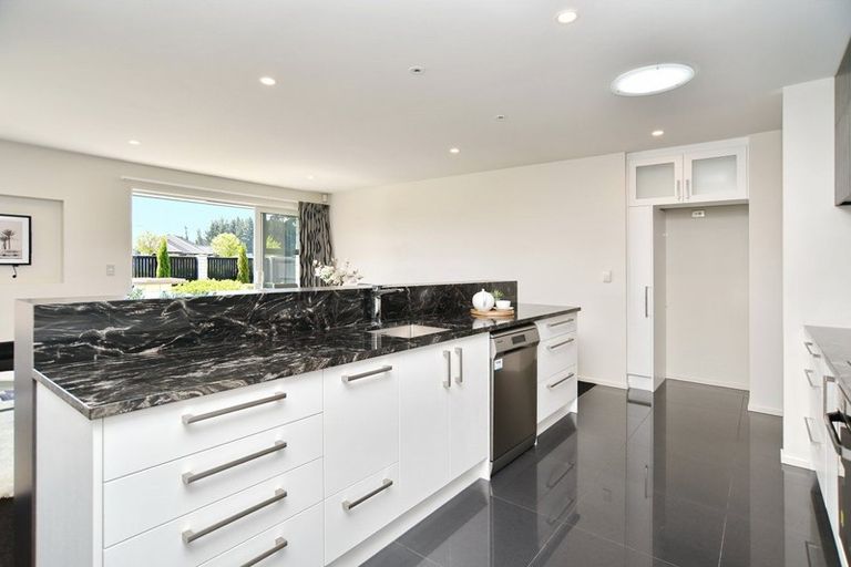 Photo of property in 53 Dunlops Crescent, Bottle Lake, Christchurch, 8083