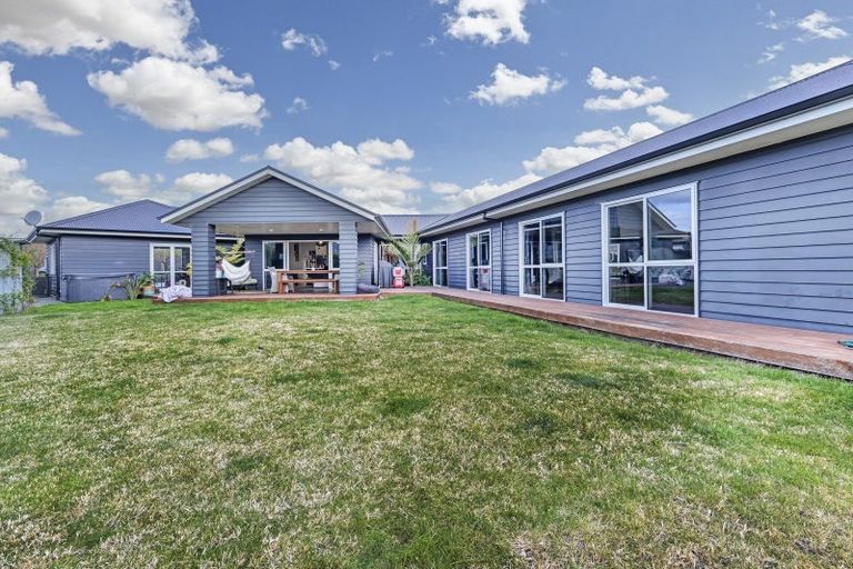 Photo of property in 30 Whakatomo Place, Havelock North, 4130