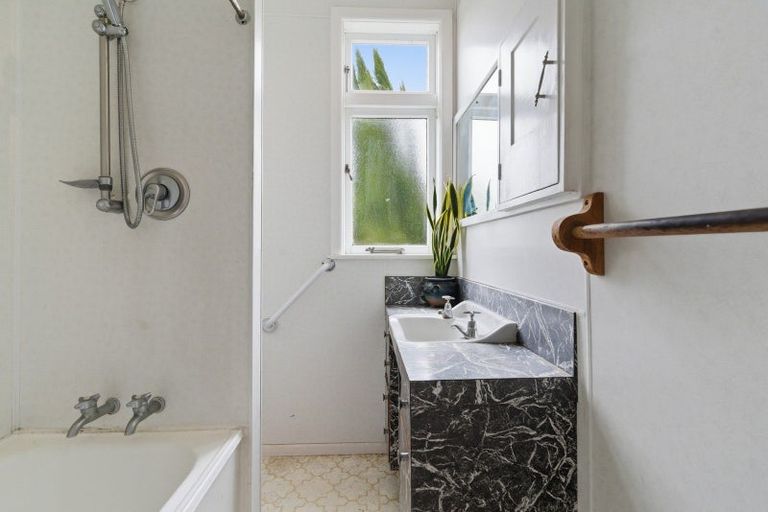 Photo of property in 38 Aroha View Avenue, Te Aroha, 3320