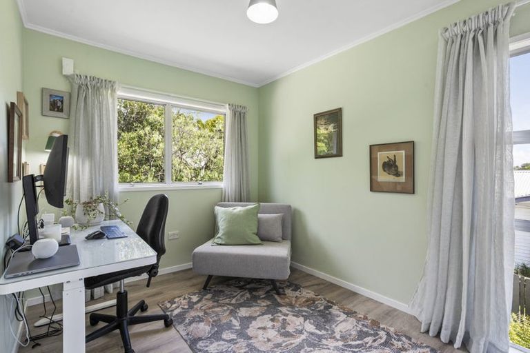 Photo of property in 11 Hague Place, Birkenhead, Auckland, 0626