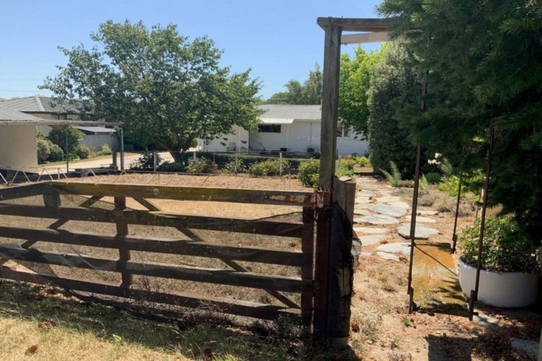 Photo of property in 11 Bledisloe Street, Kurow, 9435