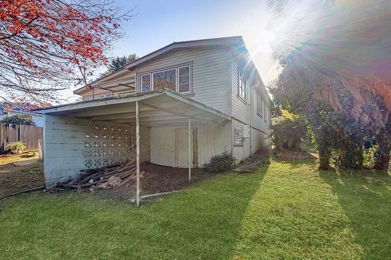 Photo of property in 102 Tirau Street, Putaruru, 3411