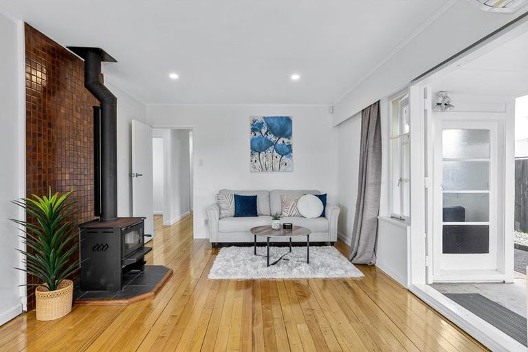 Photo of property in 630 Te Atatu Road, Te Atatu Peninsula, Auckland, 0610