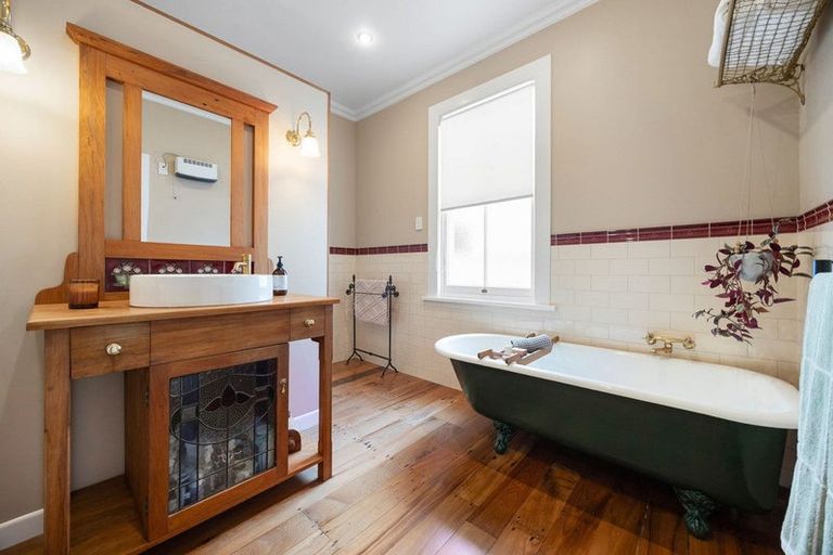 Photo of property in 27 Bryce Street, Cambridge, 3434