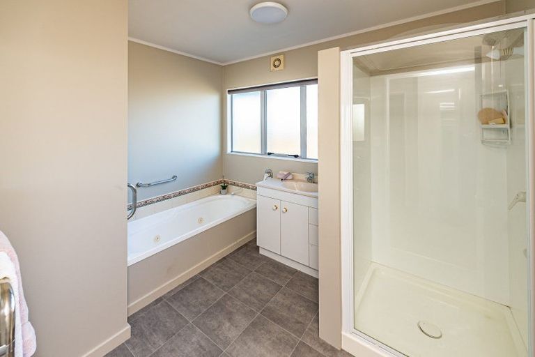 Photo of property in 24 Tawhero Street, Gonville, Whanganui, 4501