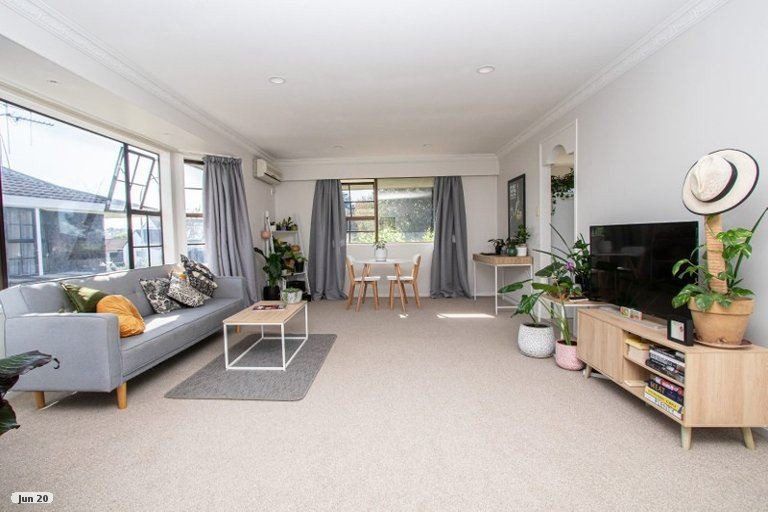 Photo of property in 43a Sheridan Crescent, Leamington, Cambridge, 3432