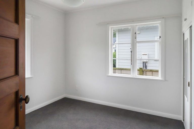 Photo of property in 31 Happy Valley Road, Owhiro Bay, Wellington, 6023