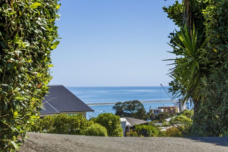 Photo of property in 103 Princes Drive, Britannia Heights, Nelson, 7010