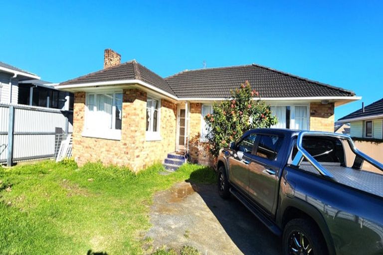 Photo of property in 180 Buckland Road, Mangere East, Auckland, 2024