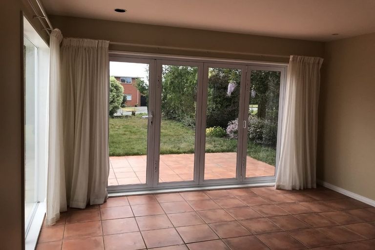 Photo of property in 218 Major Hornbrook Road, Mount Pleasant, Christchurch, 8081