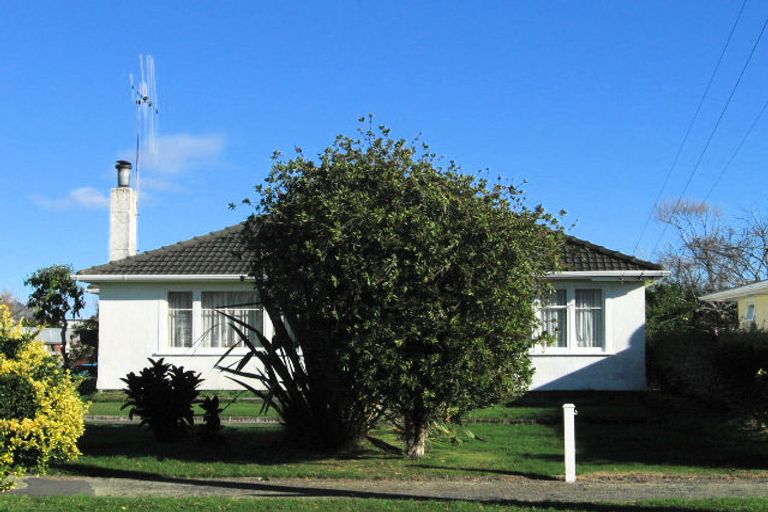 Photo of property in 11 Totara Street, Otaki, 5512