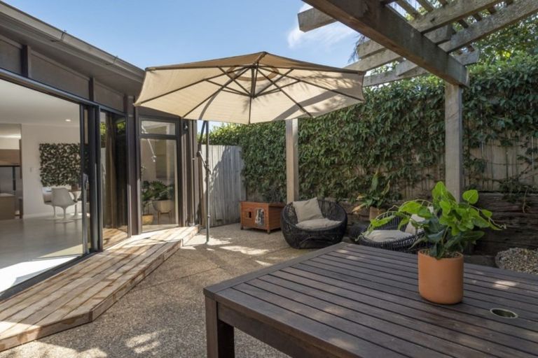 Photo of property in 125b Oceanbeach Road, Mount Maunganui, 3116
