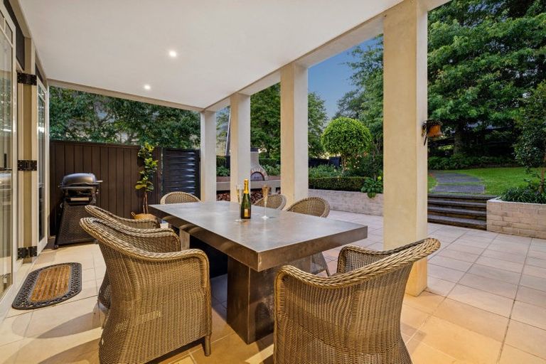 Photo of property in 44 Isobel Road, Greenhithe, Auckland, 0632