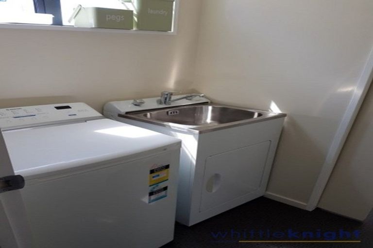 Photo of property in 300 Riccarton Road, Upper Riccarton, Christchurch, 8041