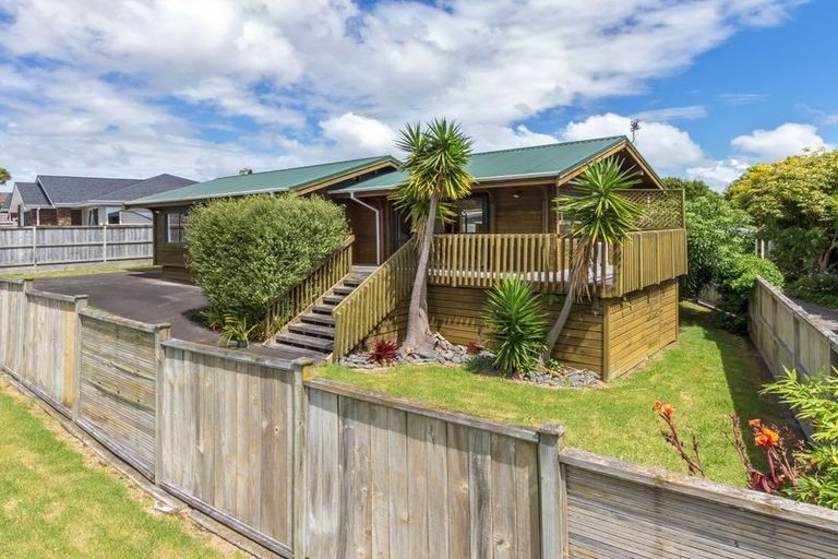 Photo of property in 1/40 Drake Street, Howick, Auckland, 2014