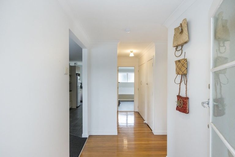 Photo of property in 10 Antrim Place, Hokowhitu, Palmerston North, 4410