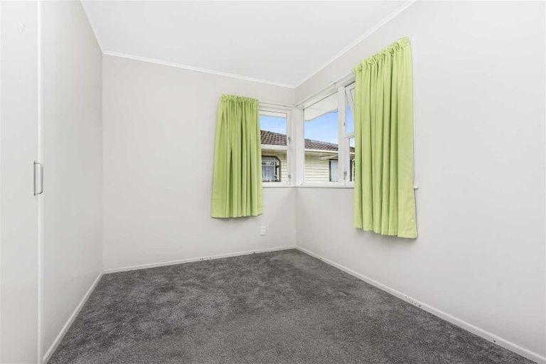 Photo of property in 5 Rainbow Place, Wattle Downs, Auckland, 2103