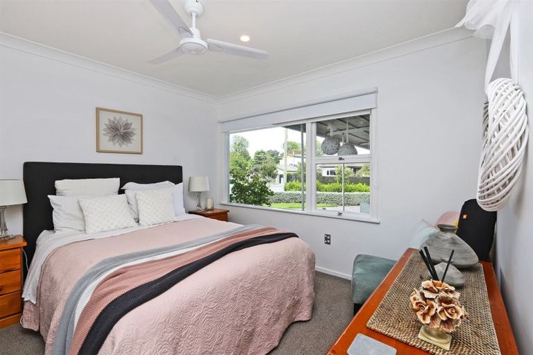 Photo of property in 322 Karaitiana Street, Frimley, Hastings, 4120