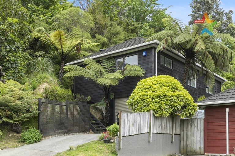 Photo of property in 3/4 Dowse Drive, Maungaraki, Lower Hutt, 5010