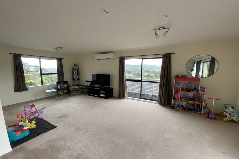 Photo of property in 65a Black Rock Road, Newlands, Wellington, 6037