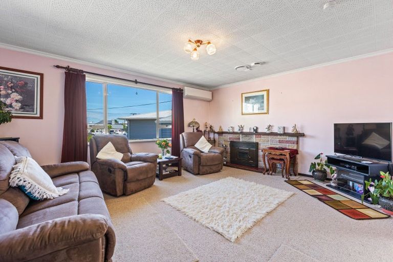 Photo of property in 35a Trafalgar Street, Westown, New Plymouth, 4310