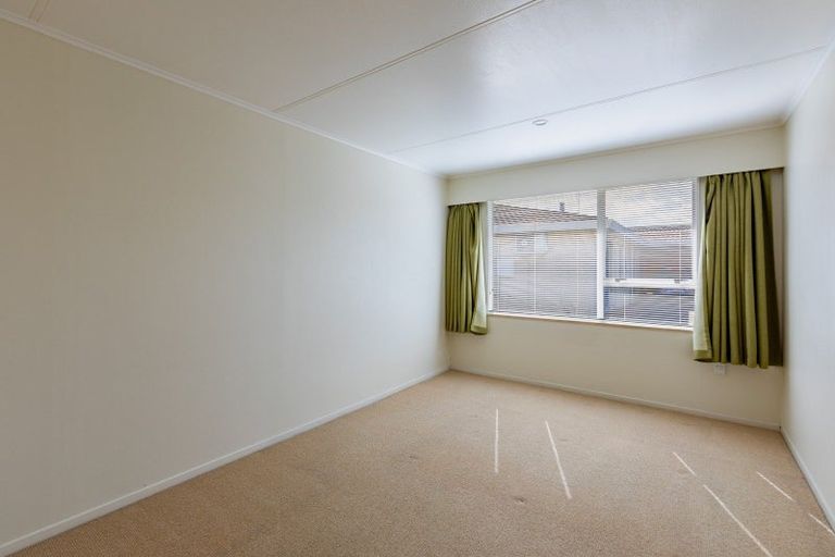 Photo of property in 2/410 Avenue Road West, Hastings, 4122