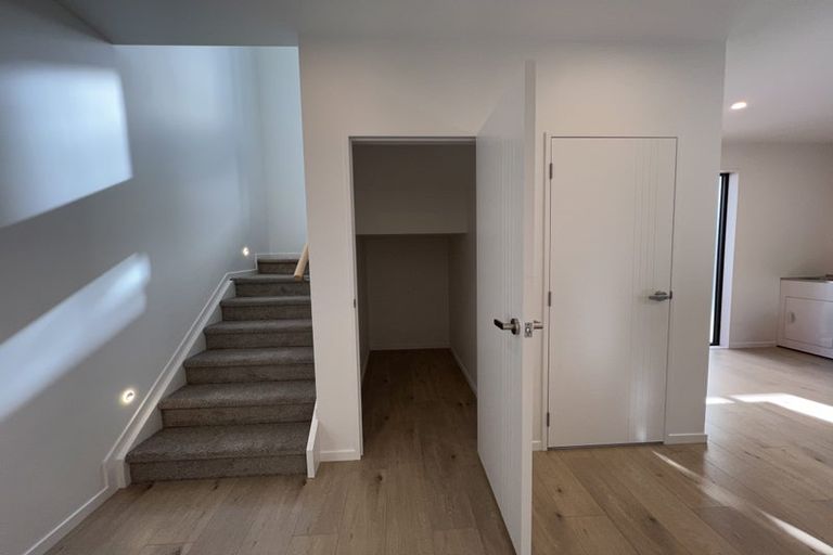 Photo of property in 6/26 Long Bay Drive, Torbay, Auckland, 0630