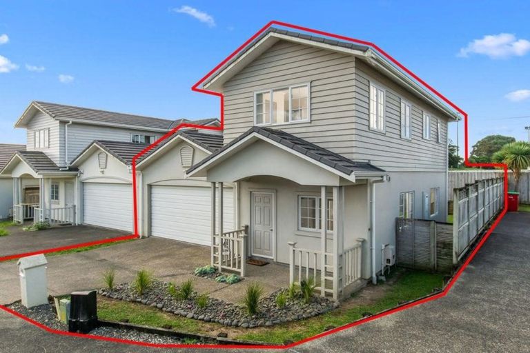 Photo of property in 34 Mulvaney Crescent, Henderson, Auckland, 0612