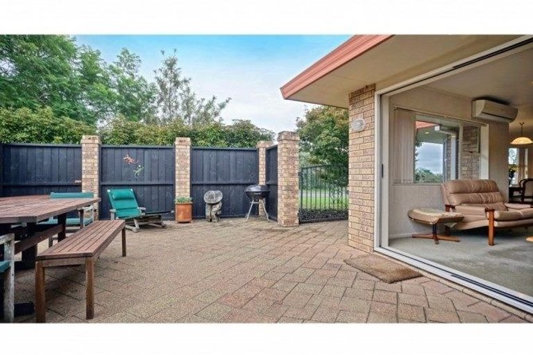 Photo of property in 53 Fairview Place, Te Puke, 3119