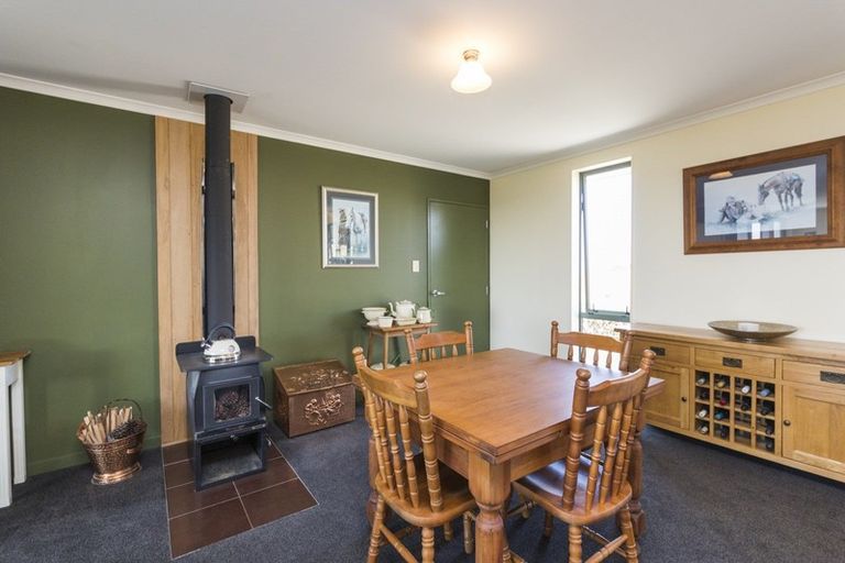 Photo of property in 216 Zigzag Road, Pohangina, Feilding, 4775