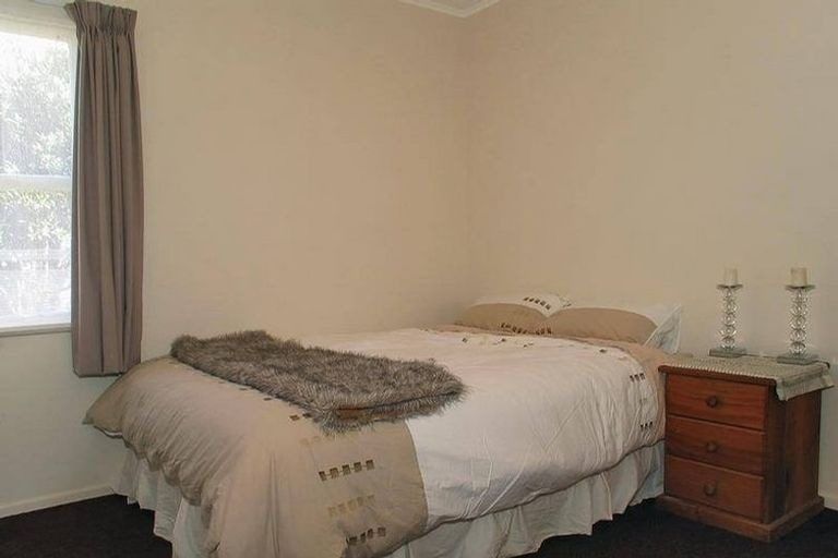 Photo of property in 11 Baffin Grove, Kingston, Wellington, 6021