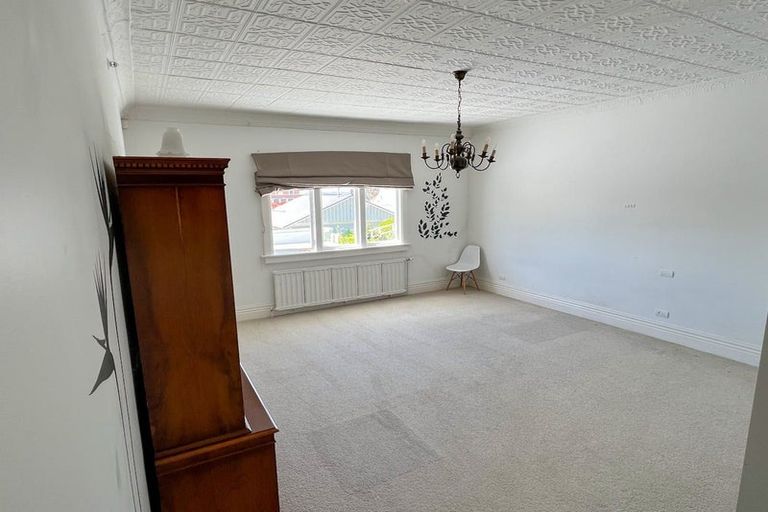 Photo of property in 8 Central Terrace, Alicetown, Lower Hutt, 5010