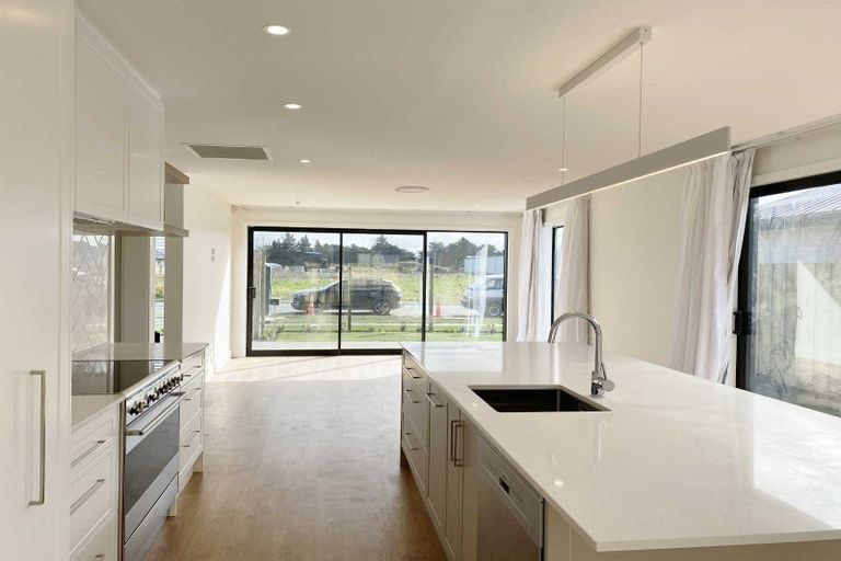 Photo of property in 46 Blakes Road, Belfast, Christchurch, 8051