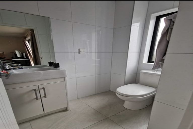 Photo of property in 13/5 Perekia Street, Albany, Auckland, 0632