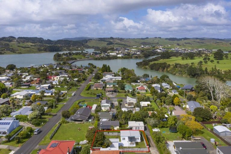 Photo of property in 66a Wainui Road, Raglan, 3225